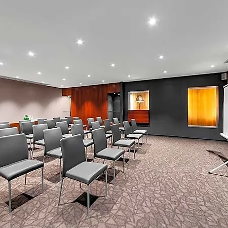 מלון Eurostars Parque 4*