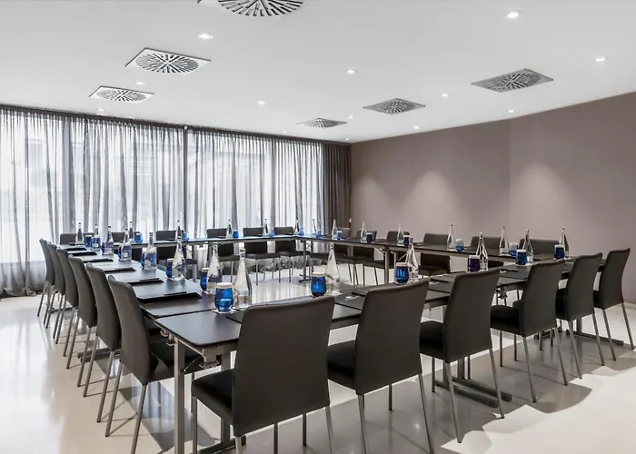 ユーロスターズ リスボア パルケ ホテル 4*