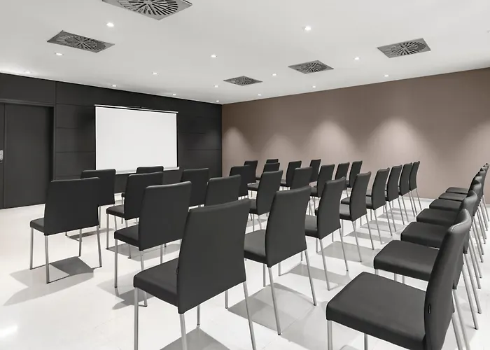 ユーロスターズ リスボア パルケ 4*