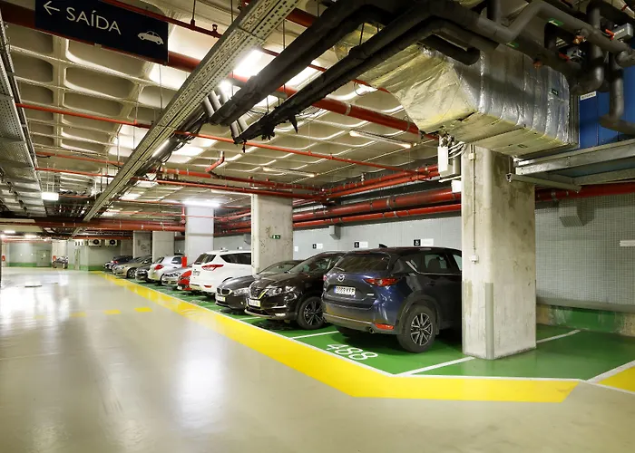 ユーロスターズ リスボア パルケ ホテル 4*