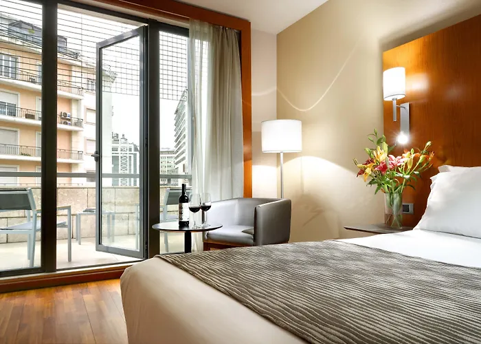 ホテル ユーロスターズ リスボア パルケ 4*