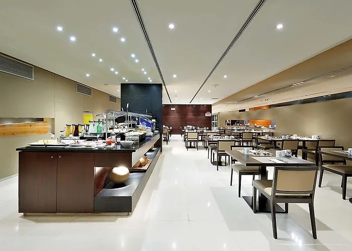 Eurostars Parque 4*