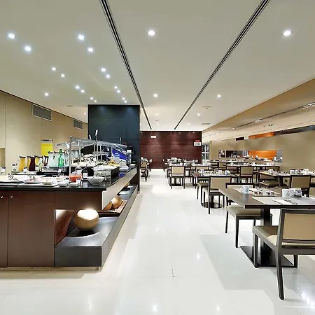 里斯本公园欧洲之星酒店 4*